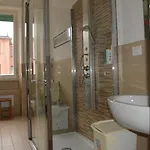 Presso Il Teatro Lirico Apartamento *