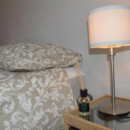 Presso Il Teatro Lirico *