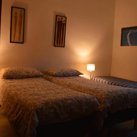 Presso Il Teatro Lirico Lägenhet Cagliari