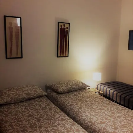 Presso Il Teatro Lirico Lägenhet *